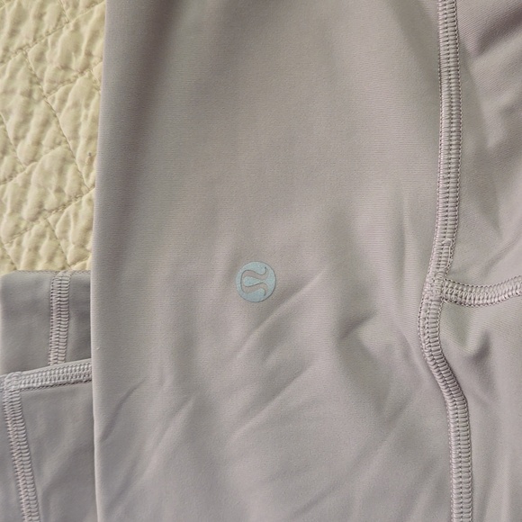 Lululemon Wunder Under Purple - Picture 2 of 4